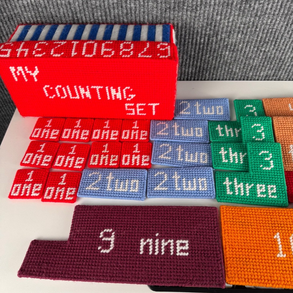 Vintage Needlepoint Counting Set Montessori Homeschool Numbers Toy Set F72Q - Picture 10 of 16